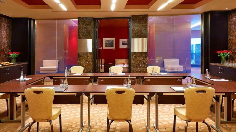 <b>Fairmont Baku, Flame Towers Meeting</b>. Images powered by <a href="https://iceportal.shijigroup.com/" title="IcePortal" target="_blank">IcePortal</a>.
