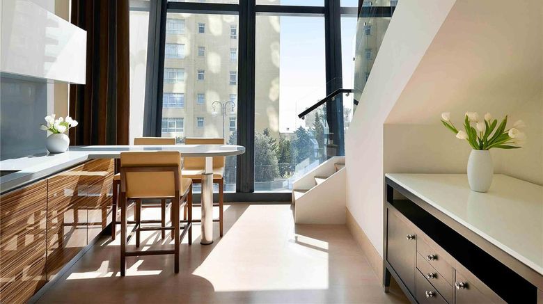 <b>Fairmont Baku, Flame Towers Suite</b>. Images powered by <a href="https://iceportal.shijigroup.com/" title="IcePortal" target="_blank">IcePortal</a>.