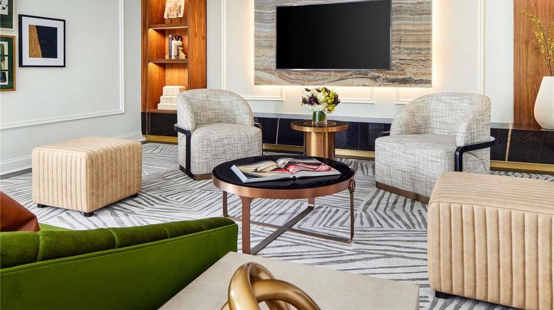 <b>Fairmont Washington D.C., Georgetown Suite</b>. Images powered by <a href="https://iceportal.shijigroup.com/" title="IcePortal" target="_blank">IcePortal</a>.