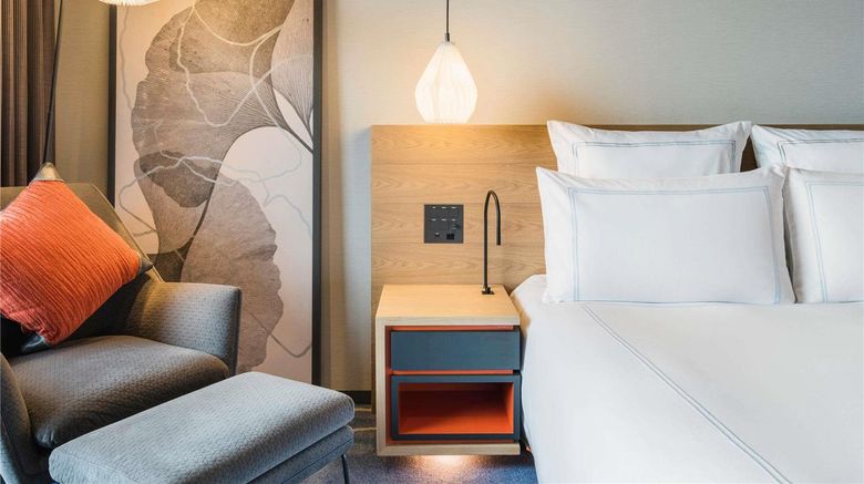 <b>Swissotel Nankai, Osaka Room</b>. Images powered by <a href="https://iceportal.shijigroup.com/" title="IcePortal" target="_blank">IcePortal</a>.