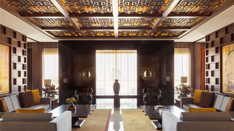 <b>Raffles Dubai Room</b>. Images powered by <a href="https://iceportal.shijigroup.com/" title="IcePortal" target="_blank">IcePortal</a>.