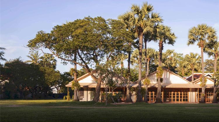 Raffles Grand Hotel D'Angkor Meeting