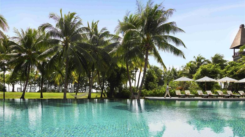 <b>Raffles Hainan Pool</b>. Images powered by <a href="https://iceportal.shijigroup.com/" title="IcePortal" target="_blank">IcePortal</a>.