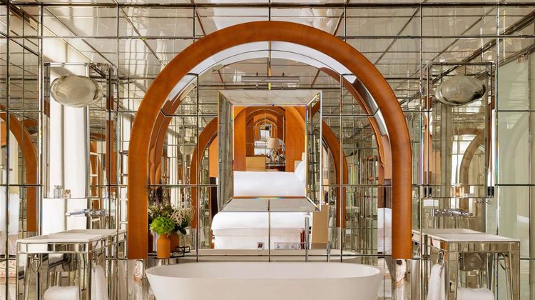 Le Royal Monceau-Raffles Paris Room