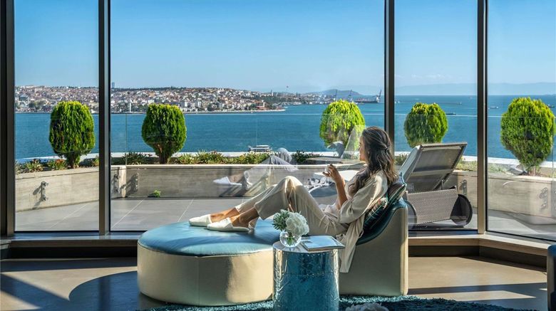 <b>Swissotel The Bosphorus, Istanbul Room</b>. Images powered by <a href="https://iceportal.shijigroup.com/" title="IcePortal" target="_blank">IcePortal</a>.