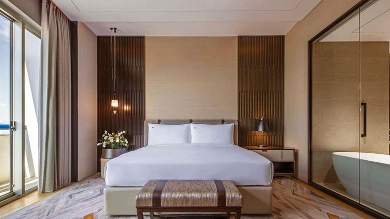 <b>Swissotel The Stamford, Singapore Room</b>. Images powered by <a href="https://iceportal.shijigroup.com/" title="IcePortal" target="_blank">IcePortal</a>.