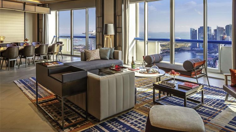 Swissotel The Stamford, Singapore Suite