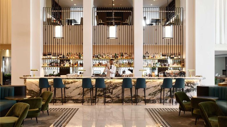 Swissotel Sydney Exterior. Images powered by <a href="https://iceportal.shijigroup.com" target="_blank" rel="noopener">Ice Portal</a>.