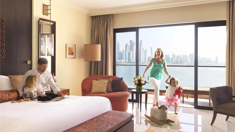 <b>Fairmont The Palm Suite</b>. Images powered by <a href="https://iceportal.shijigroup.com/" title="IcePortal" target="_blank">IcePortal</a>.