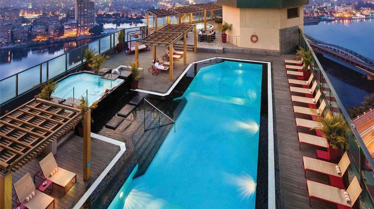 Fairmont Nile City Hotel, Cairo Pool
