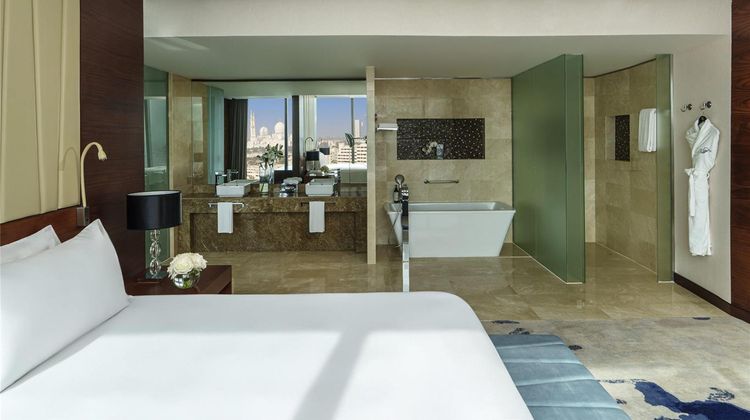 Fairmont Bab Al Bahr Room