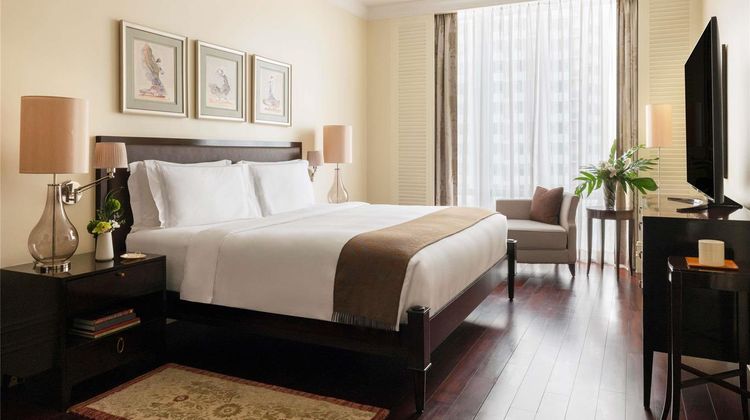 Raffles Makati Room
