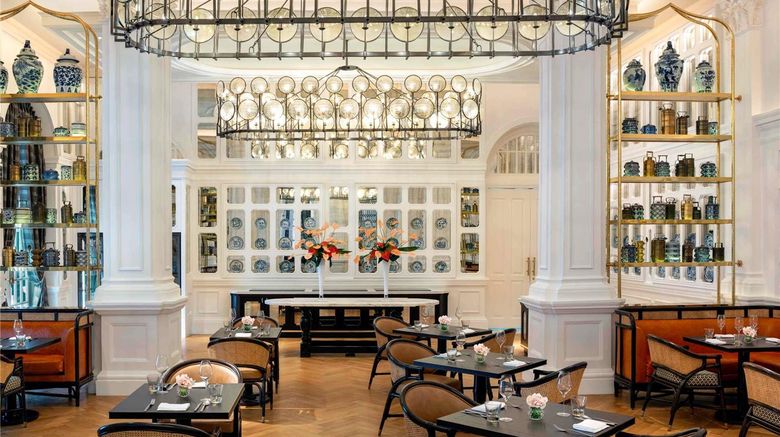 <b>Raffles Hotel Singapore Restaurant</b>. Images powered by <a href="https://iceportal.shijigroup.com/" title="IcePortal" target="_blank">IcePortal</a>.