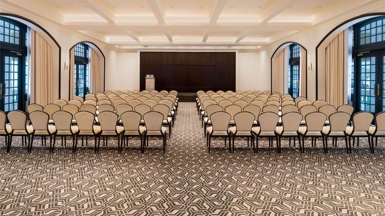 Raffles Hotel Singapore Meeting