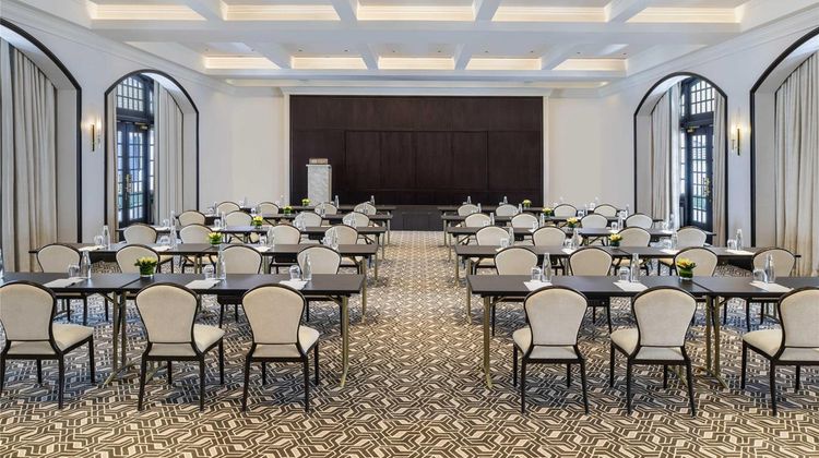 Raffles Hotel Singapore Meeting