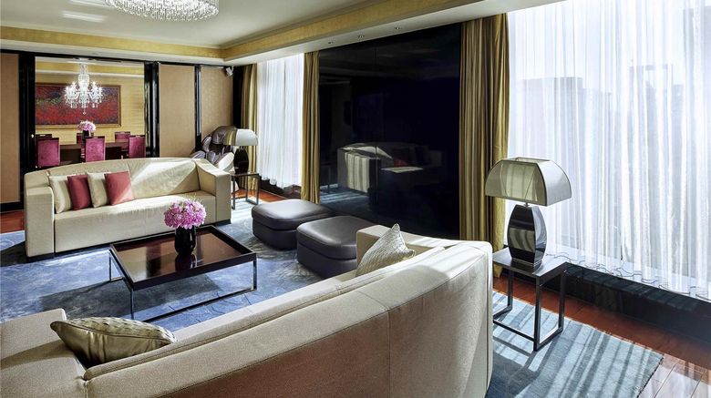 <b>Fairmont Beijing Suite</b>. Images powered by <a href="https://iceportal.shijigroup.com/" title="IcePortal" target="_blank">IcePortal</a>.
