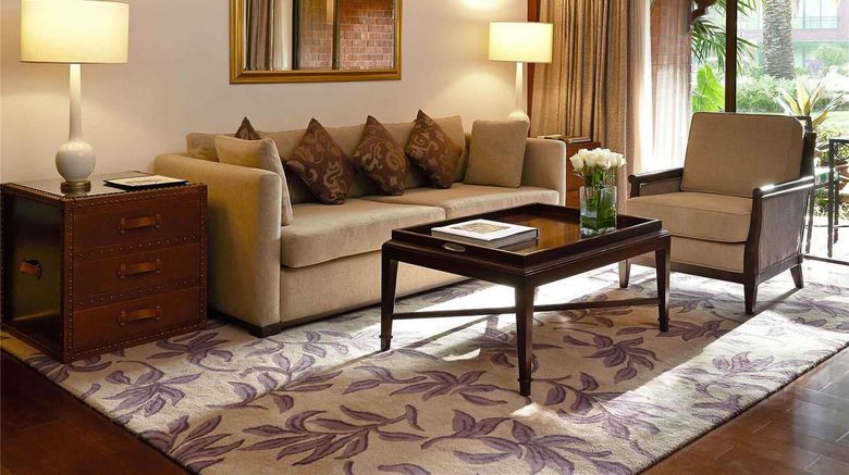 <b>Fairmont The Norfolk Hotel Suite</b>. Images powered by <a href="https://iceportal.shijigroup.com/" title="IcePortal" target="_blank">IcePortal</a>.