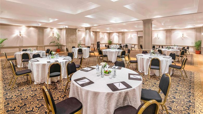 Fairmont The Norfolk Hotel