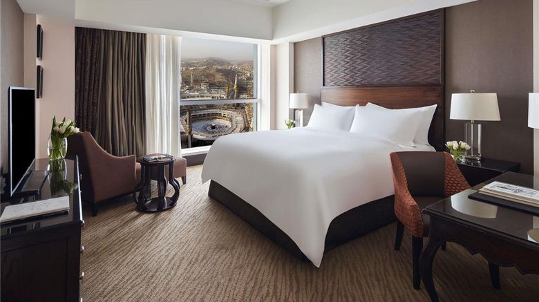 <b>Makkah Clock Royal Tower, Fairmont Hotel Room</b>. Images powered by <a href="https://iceportal.shijigroup.com/" title="IcePortal" target="_blank">IcePortal</a>.