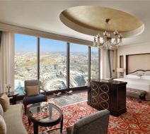 Makkah Clock Royal Tower, Fairmont Hotel Room