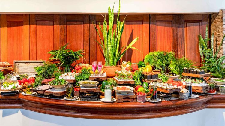 Fairmont Mara Safari Club Restaurant