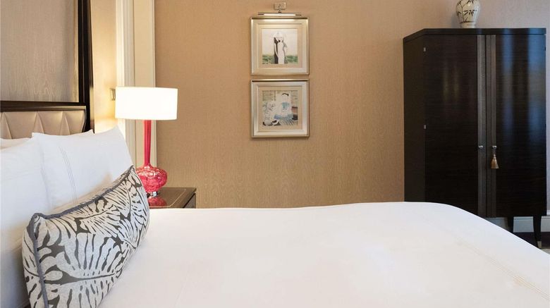 <b>Fairmont Peace Hotel Shanghai Suite</b>. Images powered by <a href="https://iceportal.shijigroup.com/" title="IcePortal" target="_blank">IcePortal</a>.