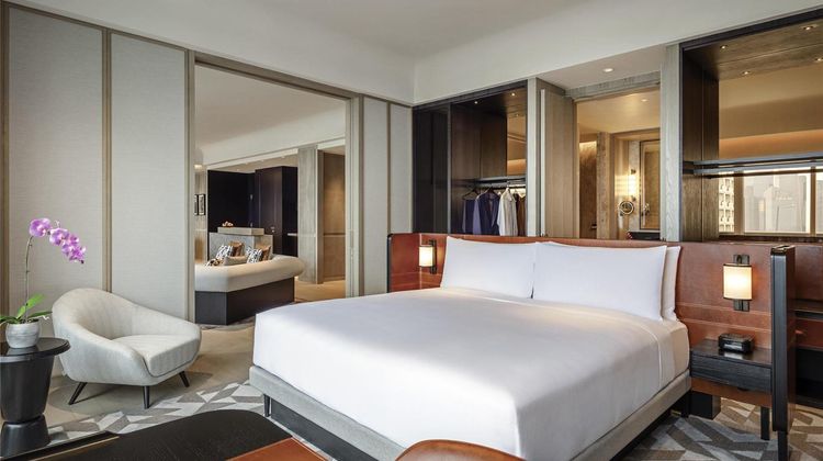 Fairmont Singapore Room
