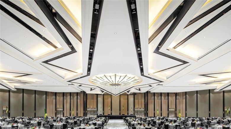 <b>Fairmont Singapore Meeting</b>. Images powered by <a href="https://iceportal.shijigroup.com/" title="IcePortal" target="_blank">IcePortal</a>.