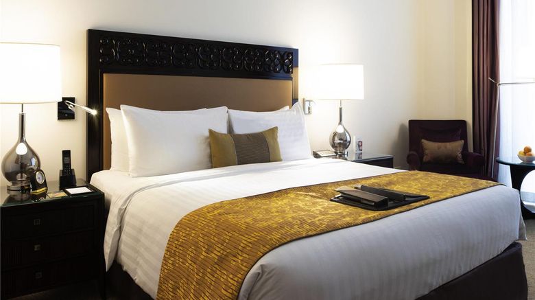 <b>Fairmont Makati Room</b>. Images powered by <a href="https://iceportal.shijigroup.com/" title="IcePortal" target="_blank">IcePortal</a>.