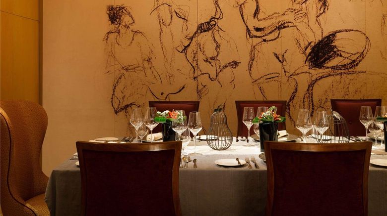 <b>Raffles Jakarta Restaurant</b>. Images powered by <a href="https://iceportal.shijigroup.com/" title="IcePortal" target="_blank">IcePortal</a>.
