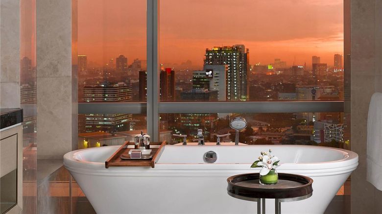 <b>Raffles Jakarta Suite</b>. Images powered by <a href="https://iceportal.shijigroup.com/" title="IcePortal" target="_blank">IcePortal</a>.