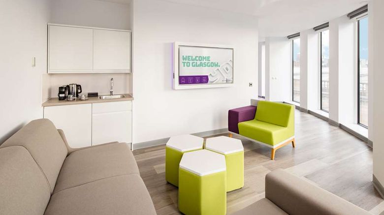 <b>YOTEL Glasgow Suite</b>. Images powered by <a href="https://iceportal.shijigroup.com/" title="IcePortal" target="_blank">IcePortal</a>.