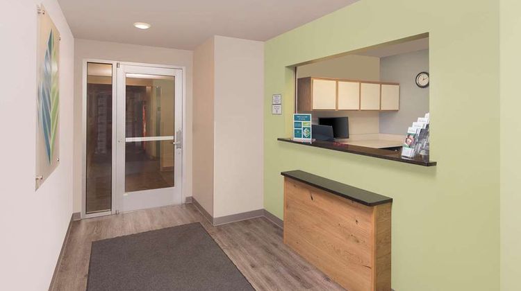 WoodSpring Suites Springdale Lobby