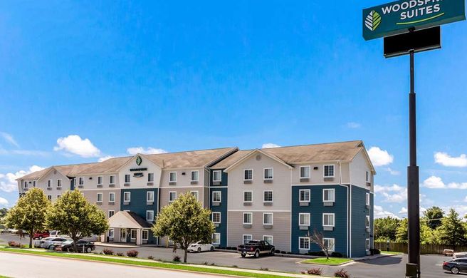 WoodSpring Suites Springdale Exterior