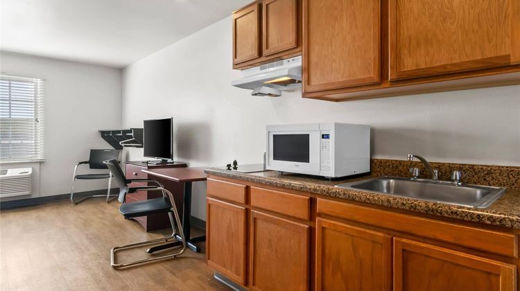 WoodSpring Suites Bentonville Suite