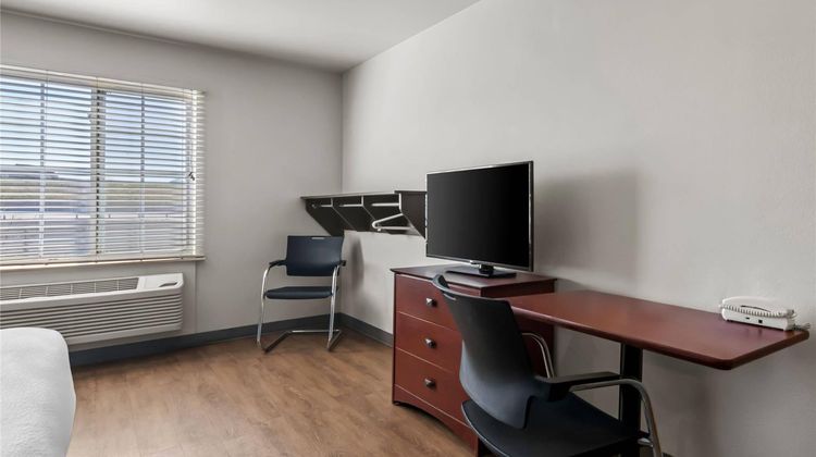 WoodSpring Suites Bentonville Suite