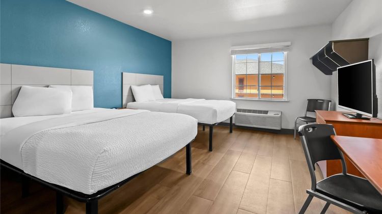 WoodSpring Suites Fayetteville I-49 Suite