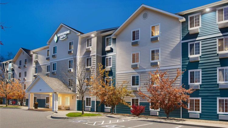 WoodSpring Suites Council Bluffs Exterior