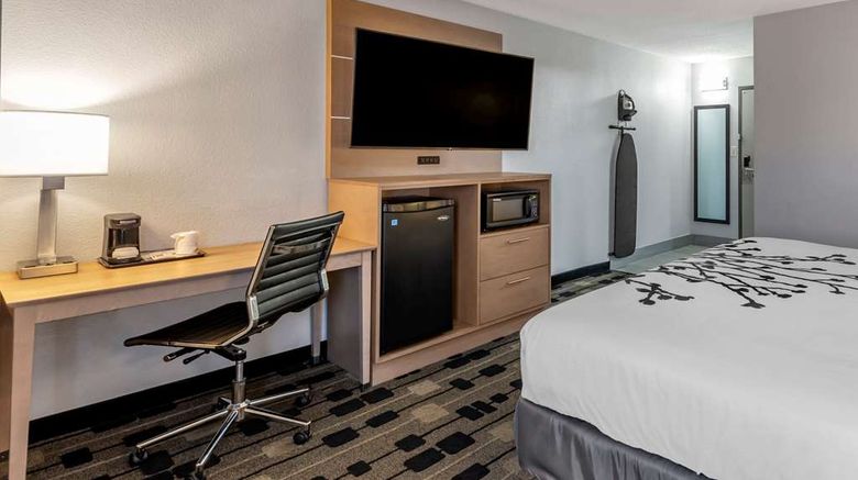 <b>Sleep Inn Terre Haute Room</b>. Images powered by <a href="https://iceportal.shijigroup.com/" title="IcePortal" target="_blank">IcePortal</a>.