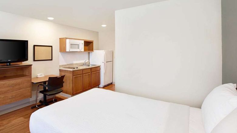 <b>WoodSpring Suites Lake Charles Room</b>. Images powered by <a href="https://iceportal.shijigroup.com/" title="IcePortal" target="_blank">IcePortal</a>.