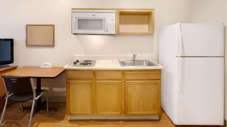 WoodSpring Suites Lake Charles Room