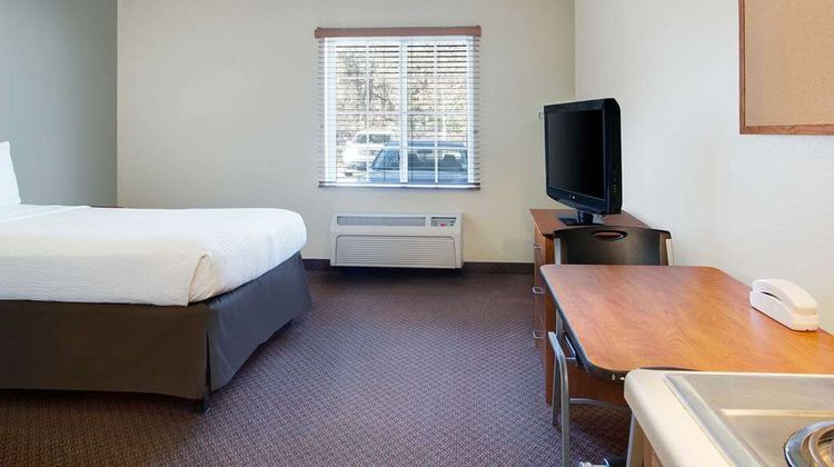 WoodSpring Suites Baton Rouge East Room