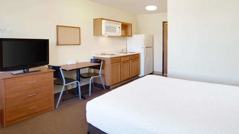 <b>WoodSpring Suites Baton Rouge East Room</b>. Images powered by <a href="https://iceportal.shijigroup.com/" title="IcePortal" target="_blank">IcePortal</a>.