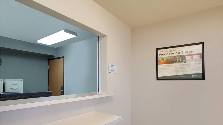 <b>WoodSpring Suites Baton Rouge Lobby</b>. Images powered by <a href="https://iceportal.shijigroup.com/" title="IcePortal" target="_blank">IcePortal</a>.