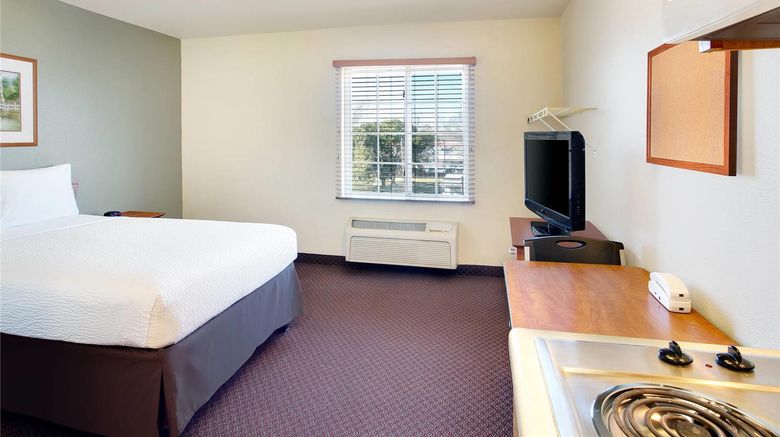 <b>WoodSpring Suites Baton Rouge Room</b>. Images powered by <a href="https://iceportal.shijigroup.com/" title="IcePortal" target="_blank">IcePortal</a>.