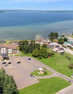 Comfort Inn And Suites Munising Lakefront