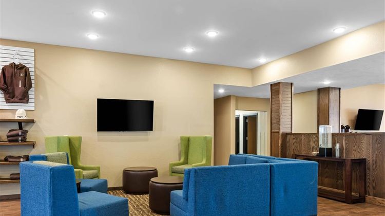 Comfort Inn & Suites Lobby