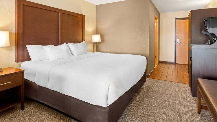 Comfort Inn & Suites Suite