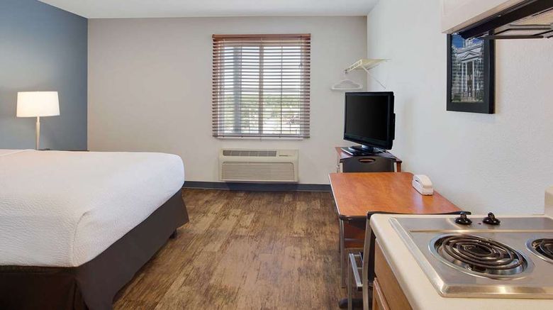 <b>WoodSpring Suites Charlotte Shelby Room</b>. Images powered by <a href="https://iceportal.shijigroup.com/" title="IcePortal" target="_blank">IcePortal</a>.