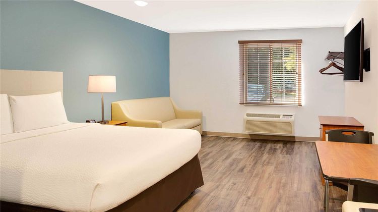 WoodSpring Suites Charlotte Shelby Room